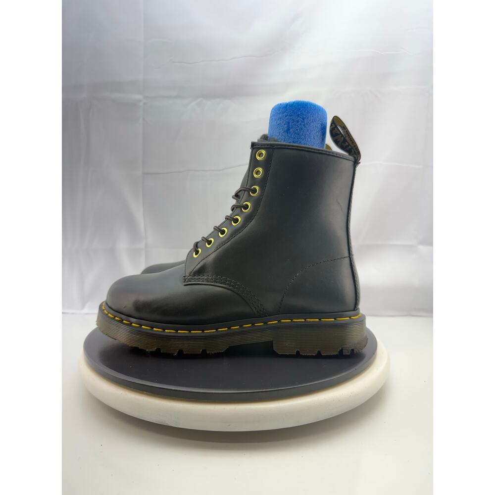 Dr. Martens 1460 Wintergrip Lacer Womens Size 9 Black Leather Fur Lined Boots